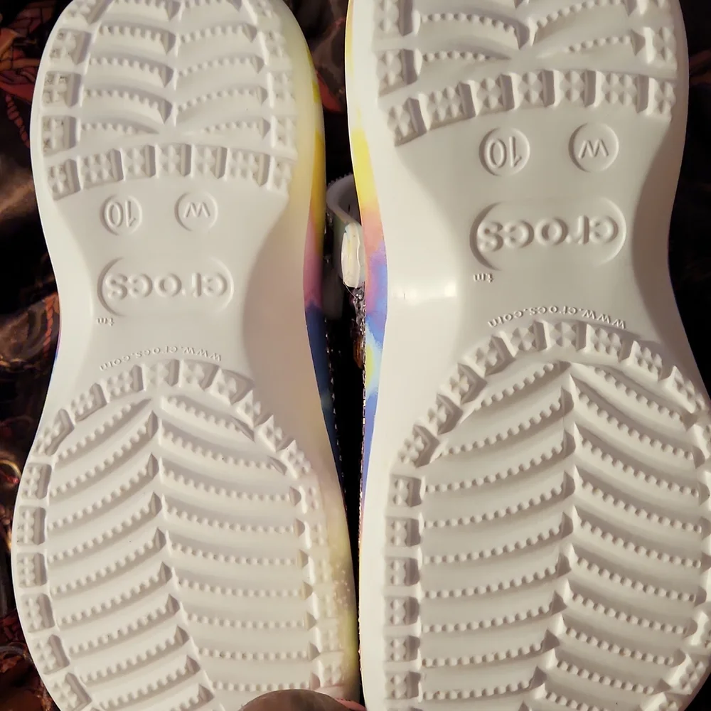 Customized crocs - Picture 3 of 4